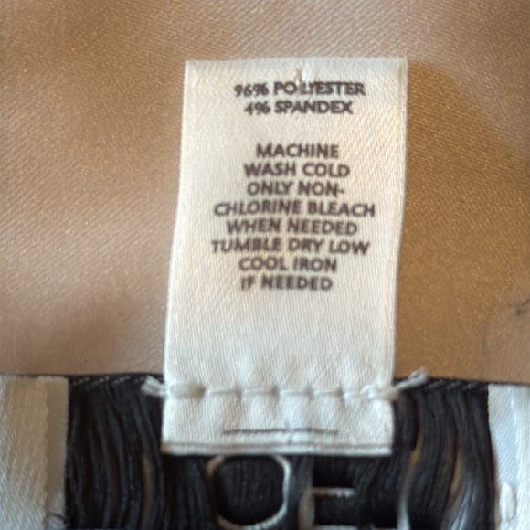 Loft Jersey Patterned Women's Dress SZ 6 navy/white Ikat sweetheart neck EUC - Picture 7 of 8